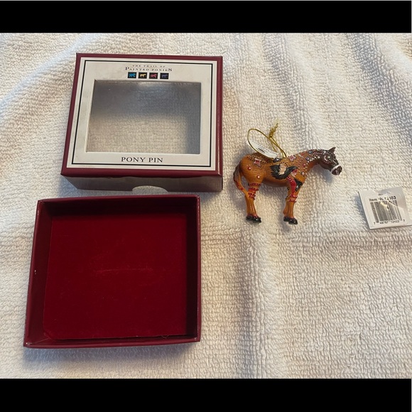 Trail of painted ponies Ghost Horse brooch pin - 12403 - Picture 3 of 3